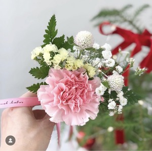 카네이션 코사지