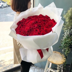 100송이 장미꽃다발
